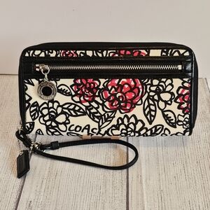 Coach Poppy Daisy Floral Graffiti Wristlet Wallet